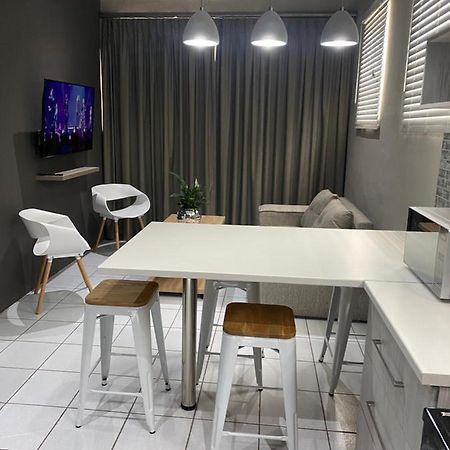 Adventure Apartment - Colchester - 5Km From Elephant Park Eksteriør bilde