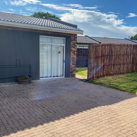 Adventure Apartment - Colchester - 5Km From Elephant Park Eksteriør bilde