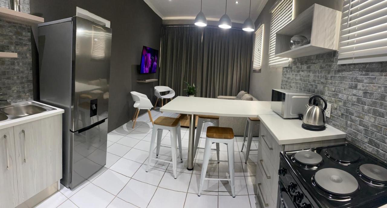 Adventure Apartment - Colchester - 5Km From Elephant Park Eksteriør bilde