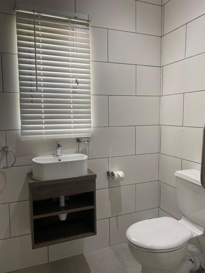 Adventure Apartment - Colchester - 5Km From Elephant Park Eksteriør bilde